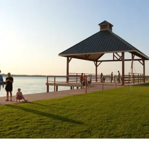 Families enjoying a sunny day at Stoner Boat Launch in Shreveport, Louisiana.